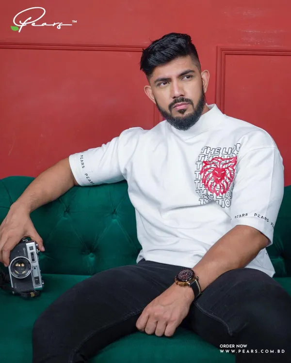 The Lion Premium Drop Shoulder T-shirt