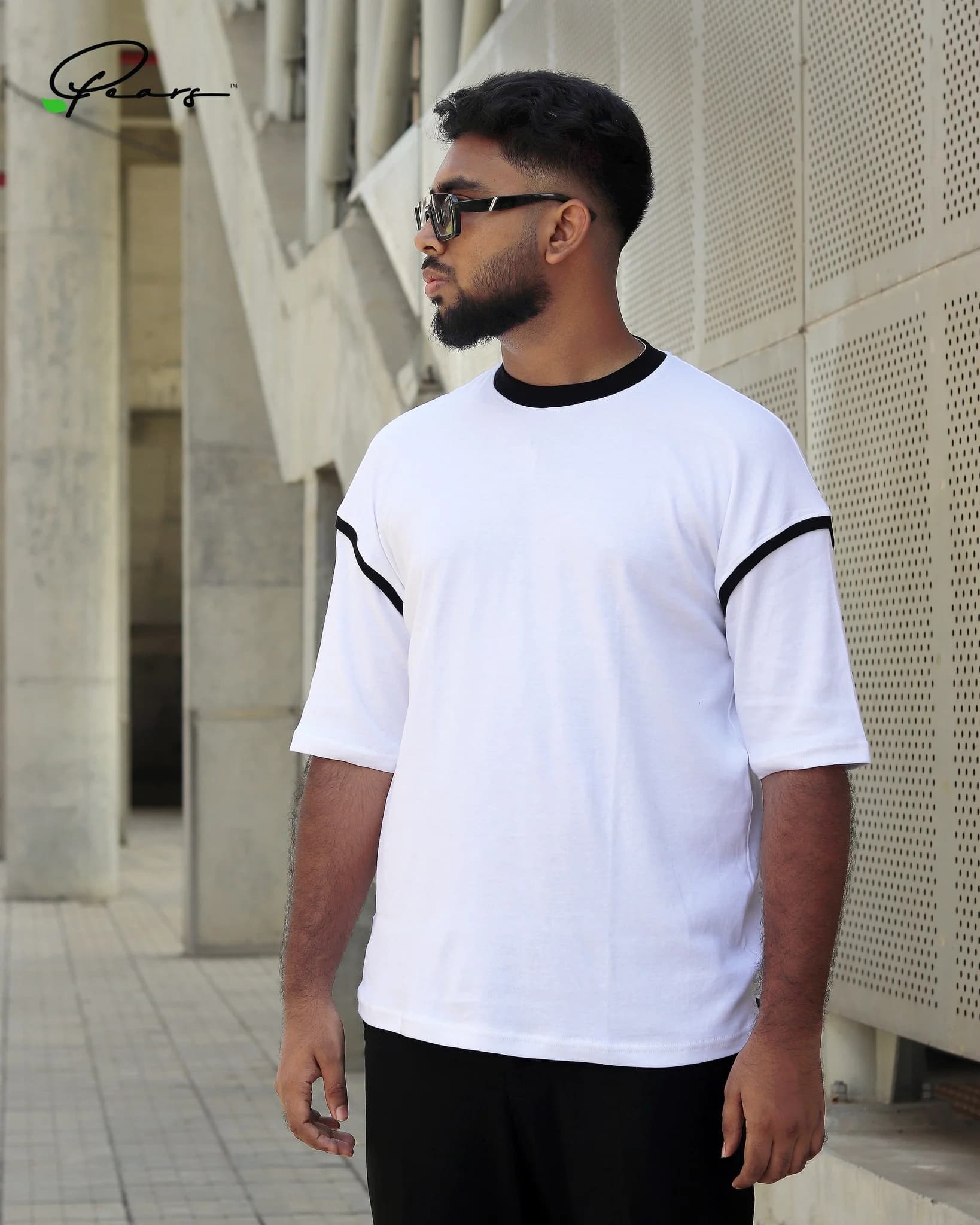 White & Black Contrast Drop Shoulder T-Shirt--0